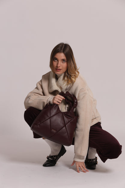 BORSA A SPALLA MORBIDA TRAPUNTATA