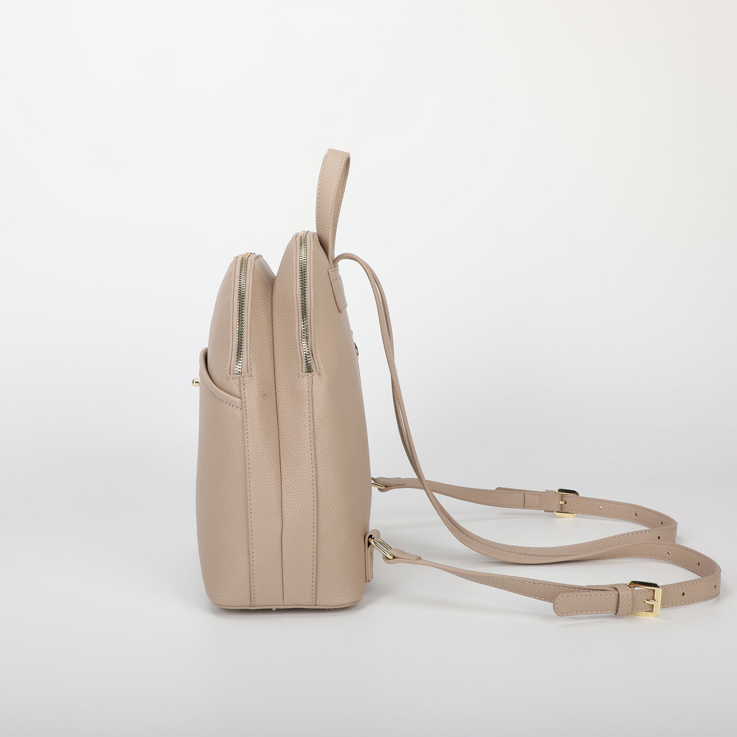 ZAINO CON CHIUSURA VERNICIATA IN TINTA