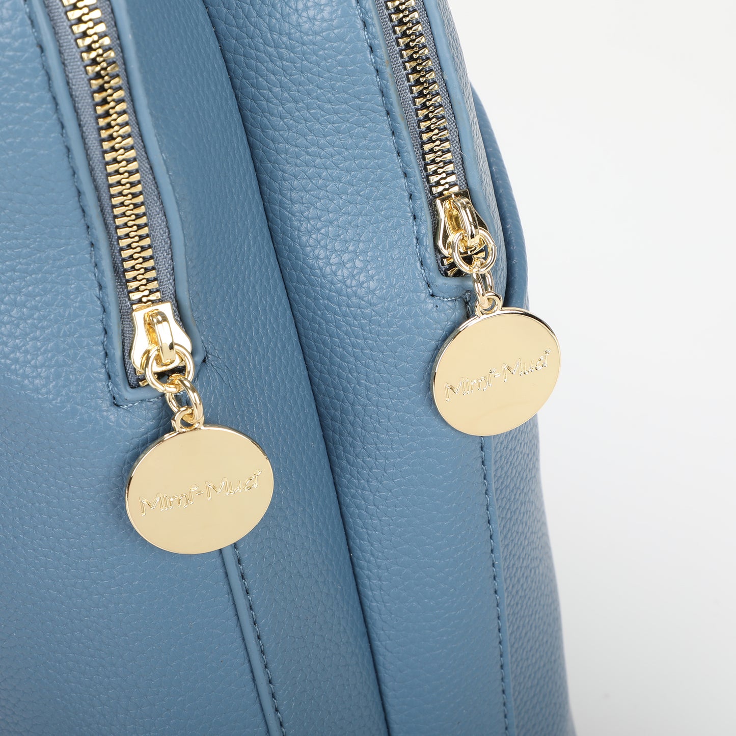 ZAINO CON CHIUSURA VERNICIATA IN TINTA