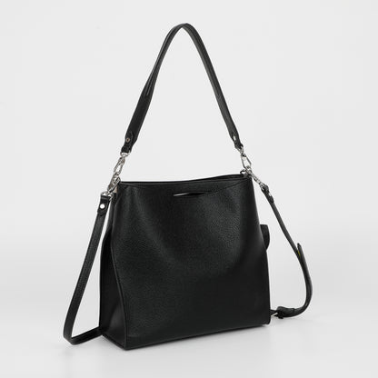 BORSA A SPALLA GRANDE CON BORDI NERI