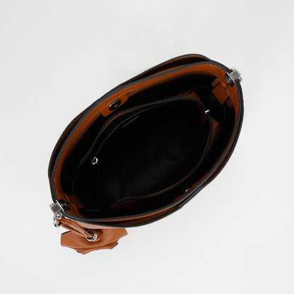 BORSA A SPALLA GRANDE CON BORDI NERI