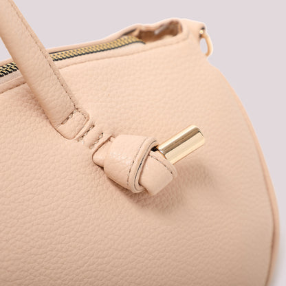 BORSA A SPALLA CON NODO AI MANICI