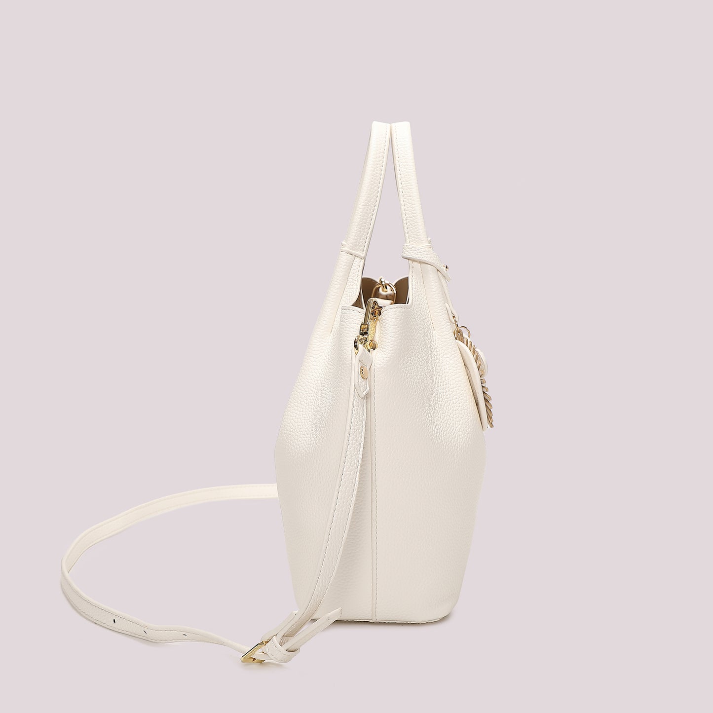 BORSA A MANO CON CHARM A FIORE