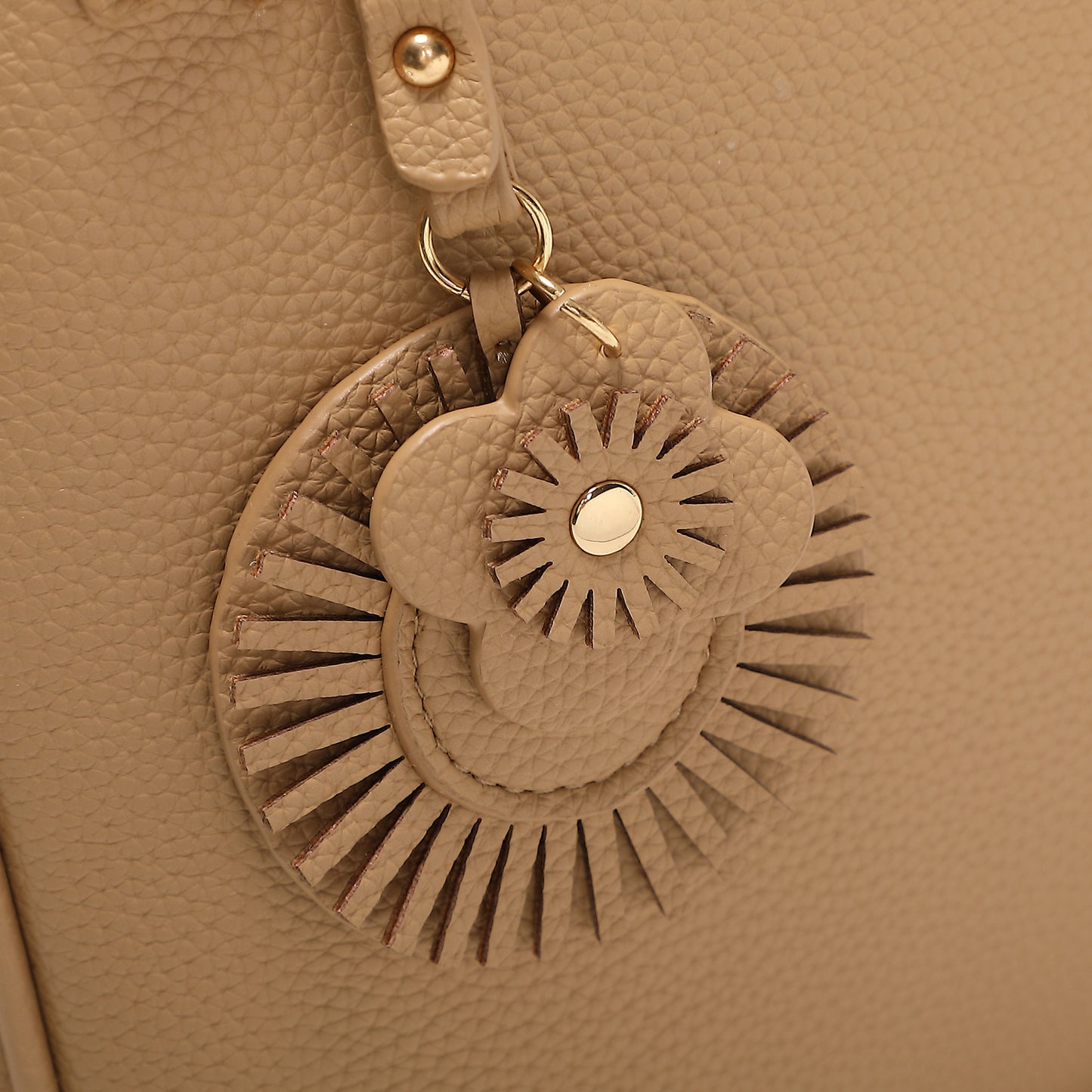 ZAINO CON CHARM A FIORE