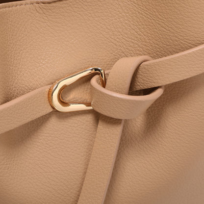 BORSA A TRACOLLA CON CINTURINO ORIZZONTALE