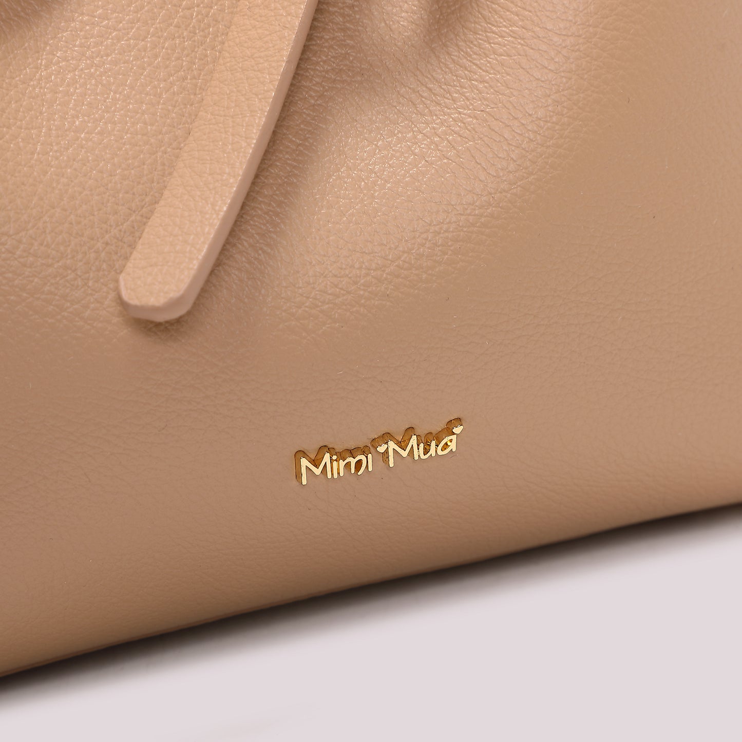 BORSA A TRACOLLA CON CINTURINO ORIZZONTALE