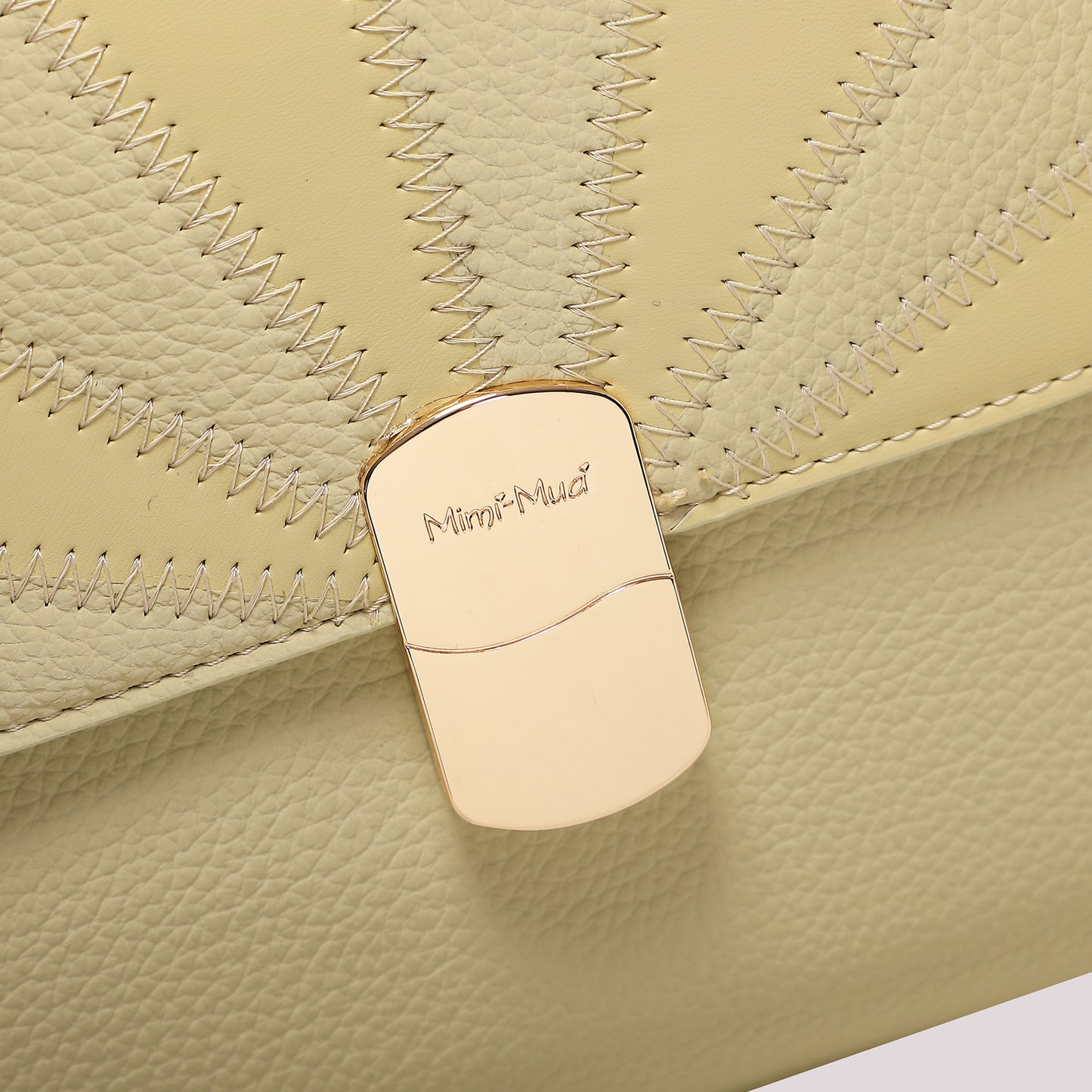 BORSA A SPALLA CON PATTA PATCHWORK