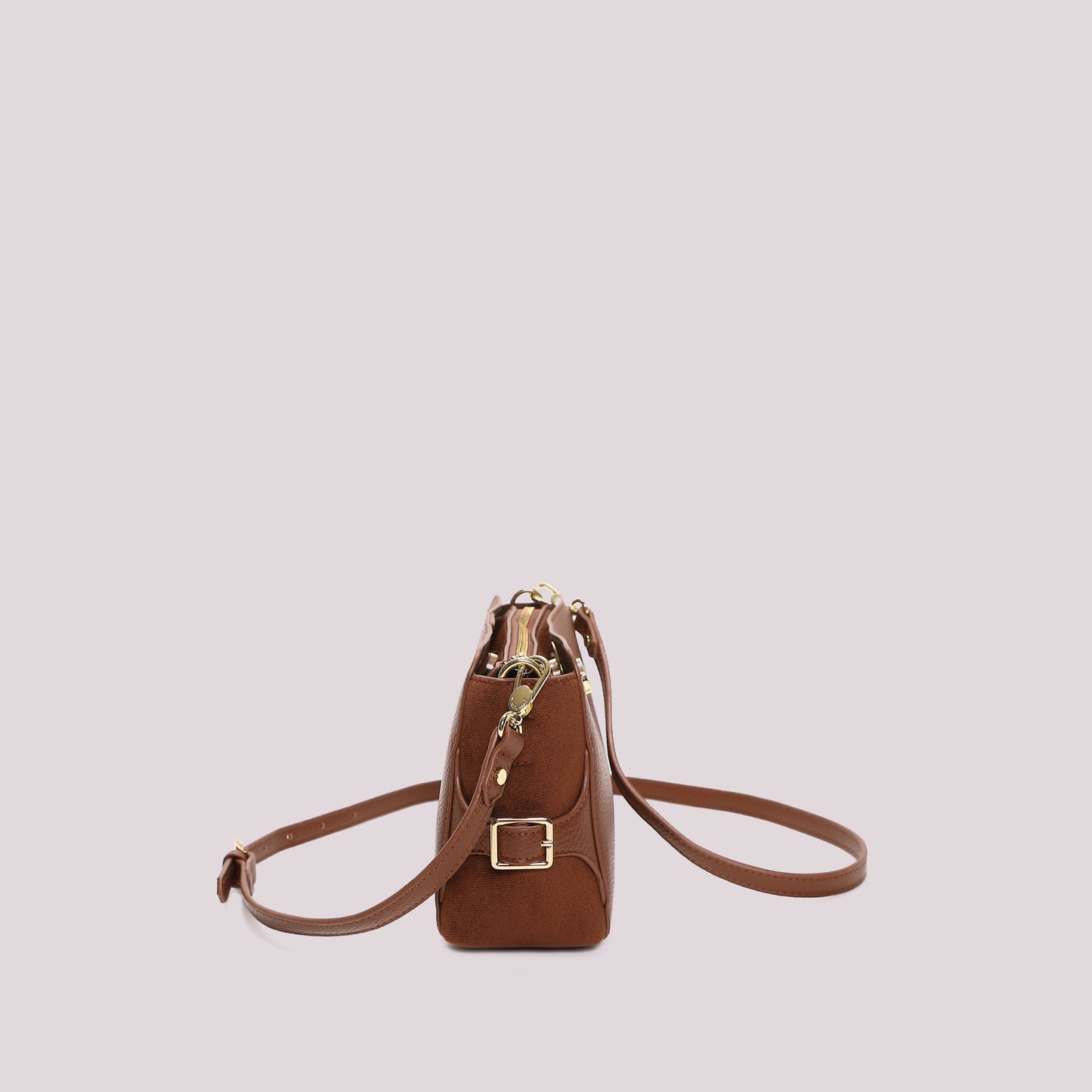BORSA A TRACOLLA CON CINTURINO AL LATO