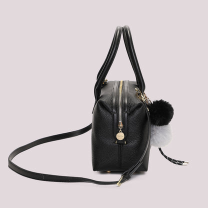 BORSA A BAULETTO CON DETTAGLIO APPESO