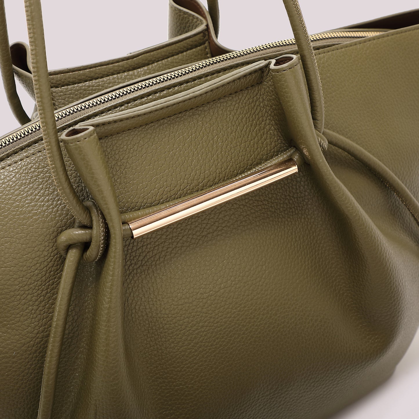 BORSA A SPALLA GRANDE CON LACCI LUNGHI
