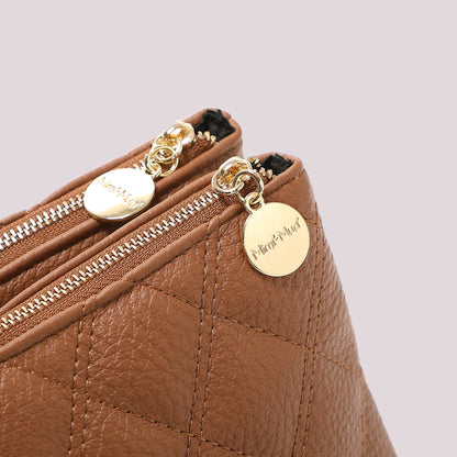 BORSA A TRACOLLA TRAPUNTATA CON BASE LISCIA