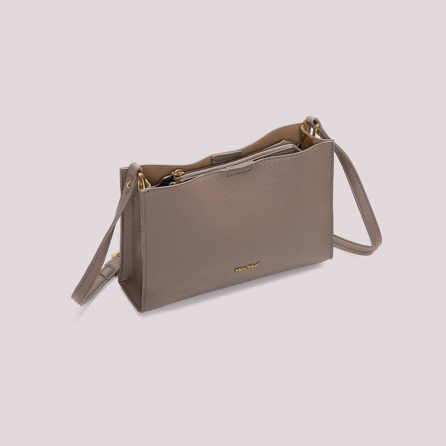 BORSA A TRACOLLA CON DETTAGLI SATINATI