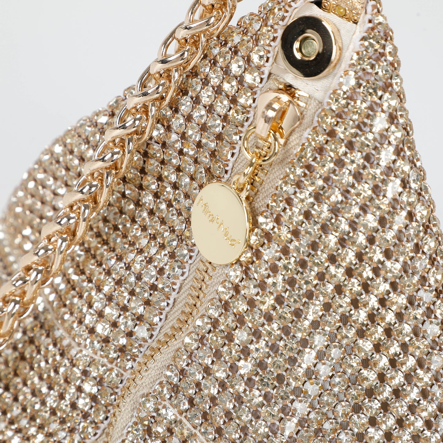 BORSA MORBIDA CON STRASS