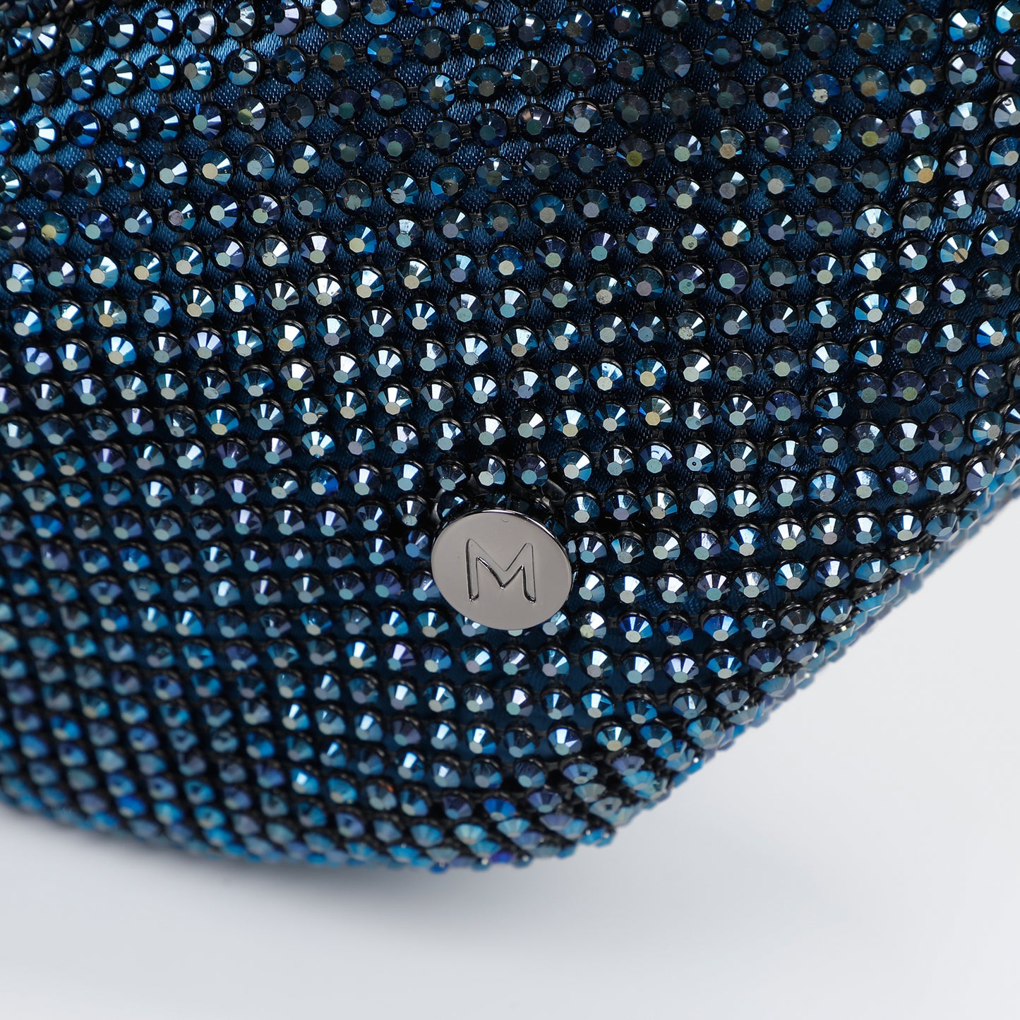 BORSA MORBIDA CON NODO
