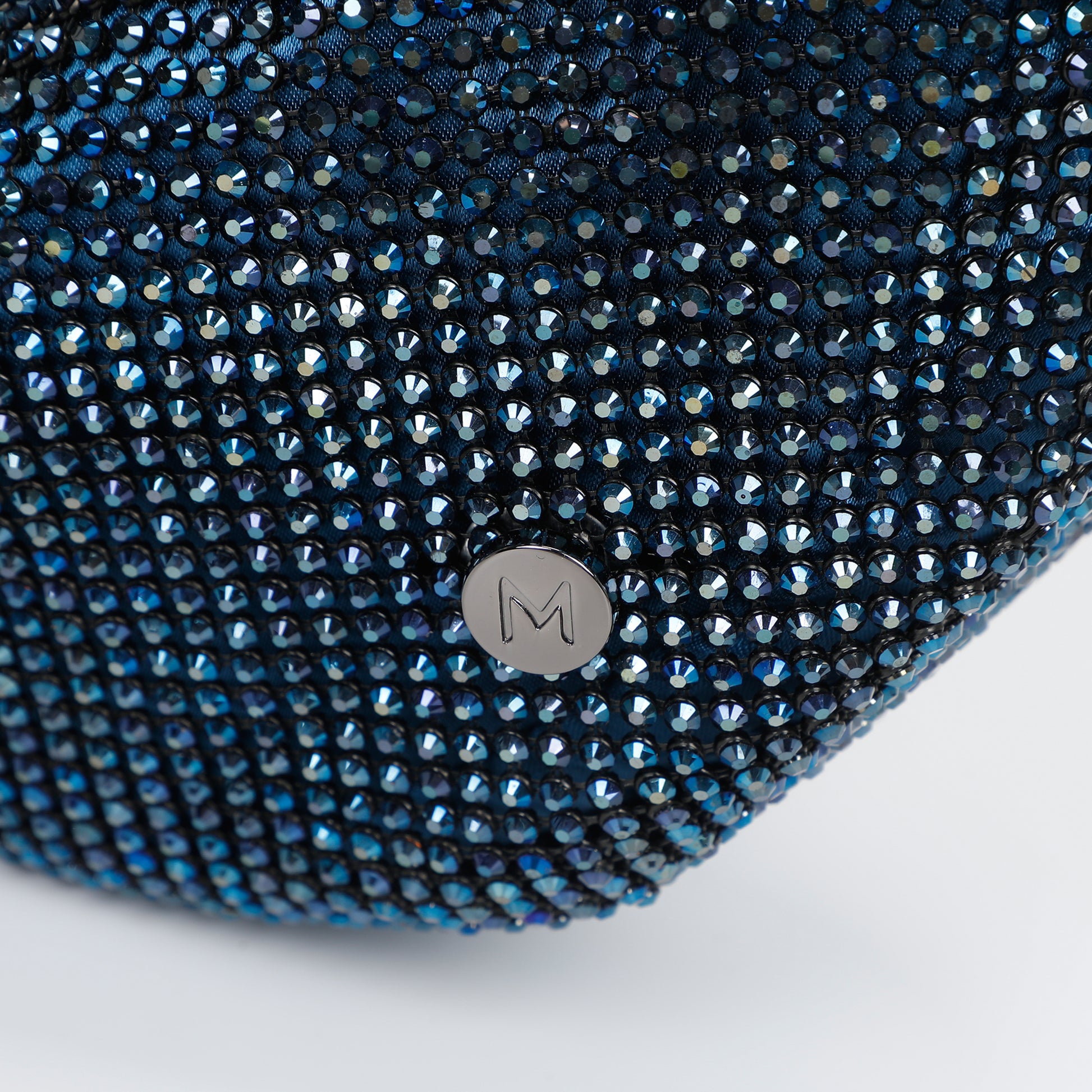 BORSA MORBIDA CON NODO