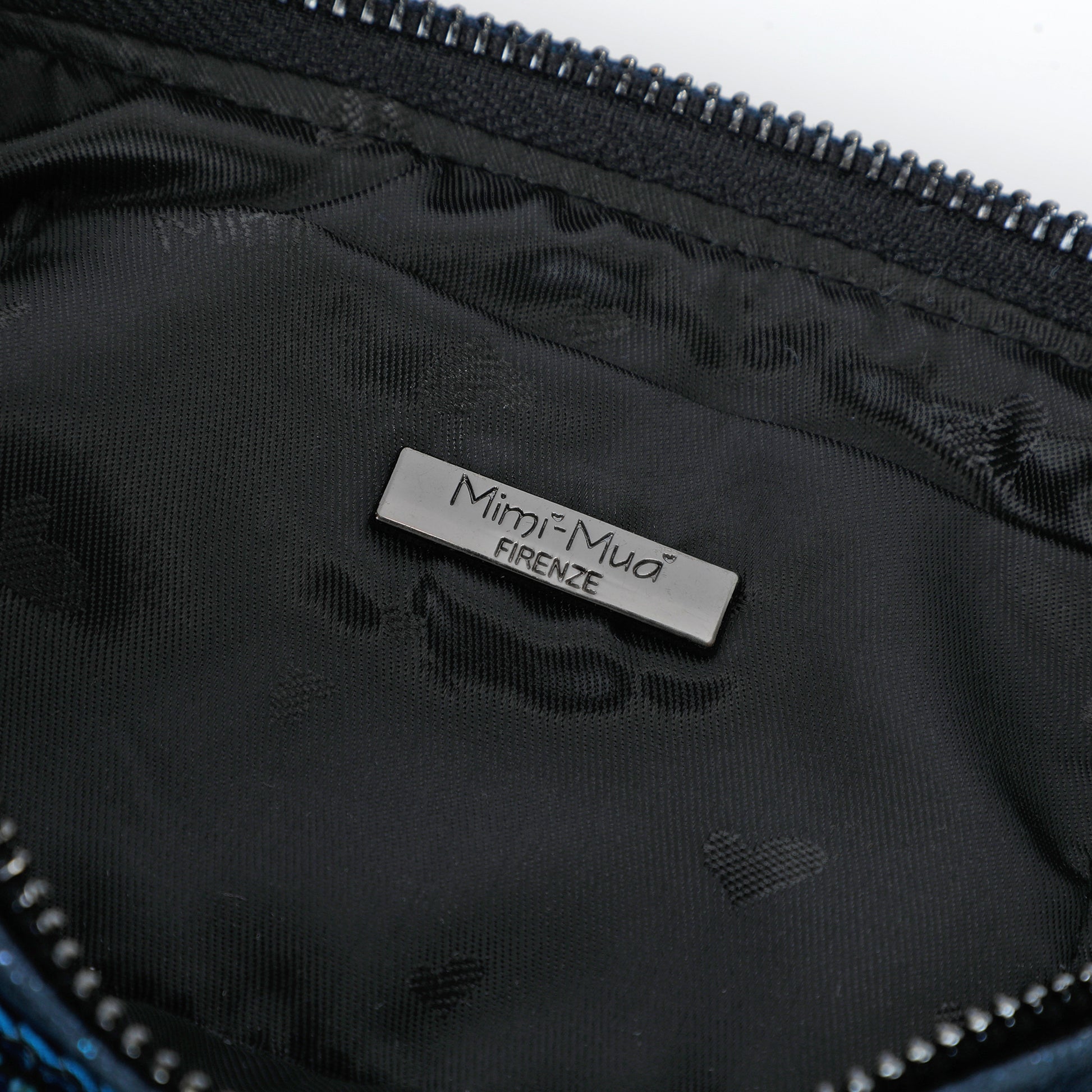 BORSA MORBIDA CON NODO