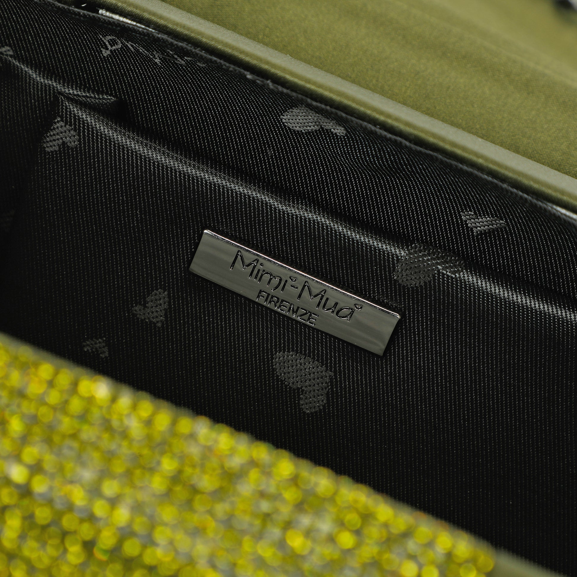 BORSA CLUTCH CON STRISCIA DI STRASS