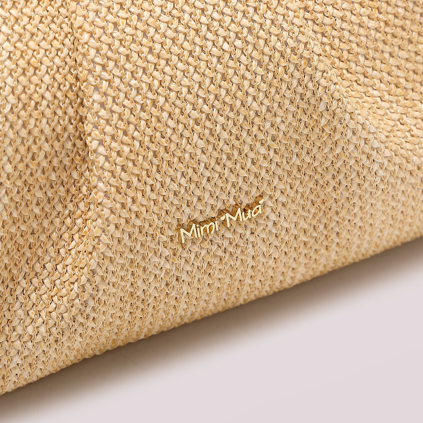 BORSA IN RAFIA CON MANICO TARTARUGATO