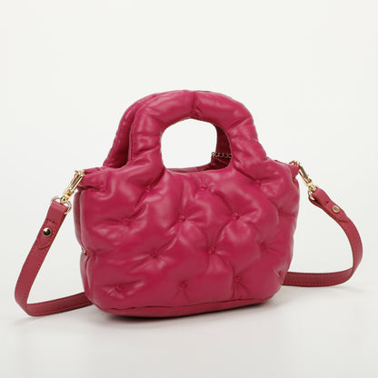 BORSA A MANO PICCOLA CON BORCHIE A CUORE