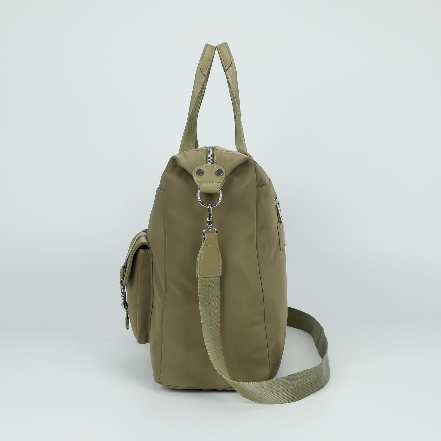 BORSONE IN NYLON CON TASCHE