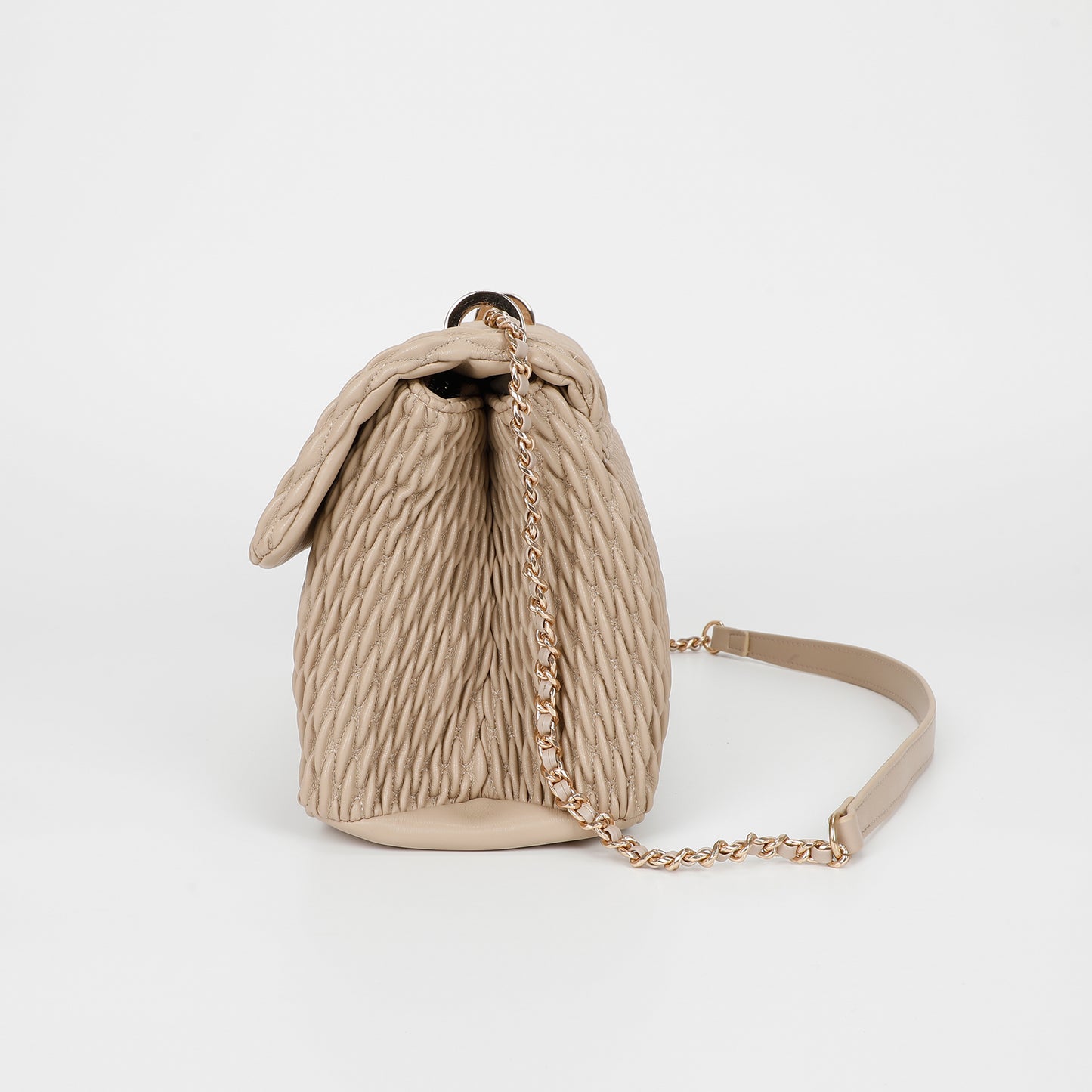 BORSA A SPALLA TRAPUNTATA