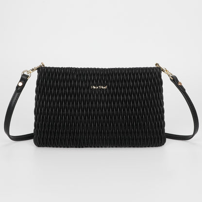 BORSA A TRACOLLA TRAPUNTATA
