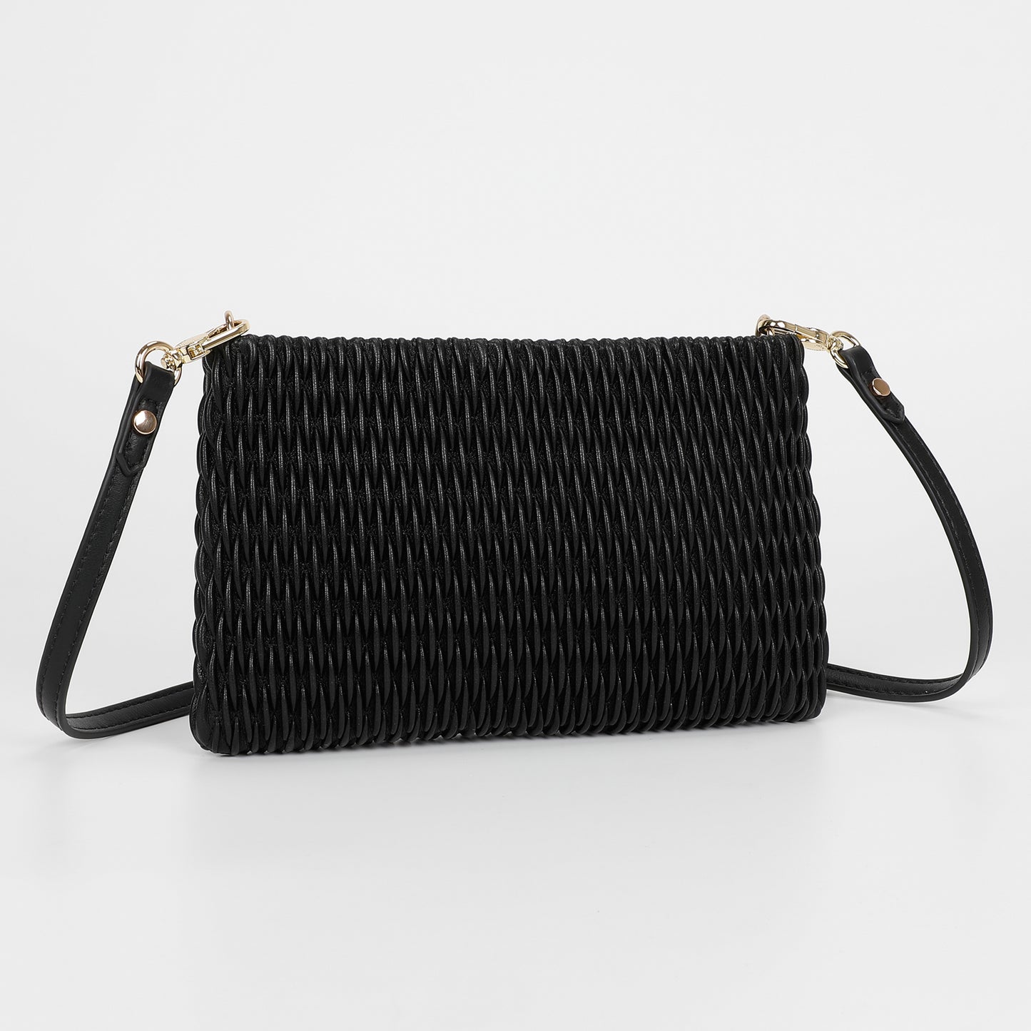 BORSA A TRACOLLA TRAPUNTATA