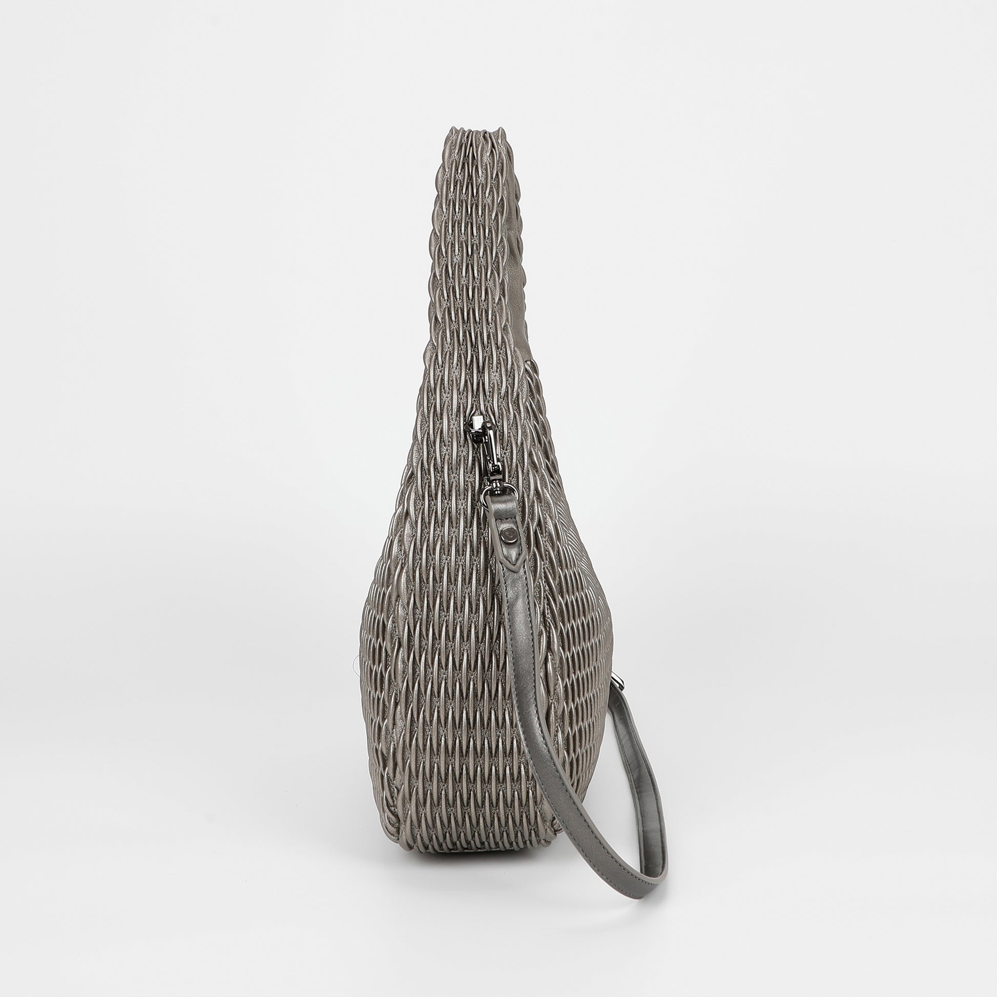 BORSA HOBO TRAPUNTATA