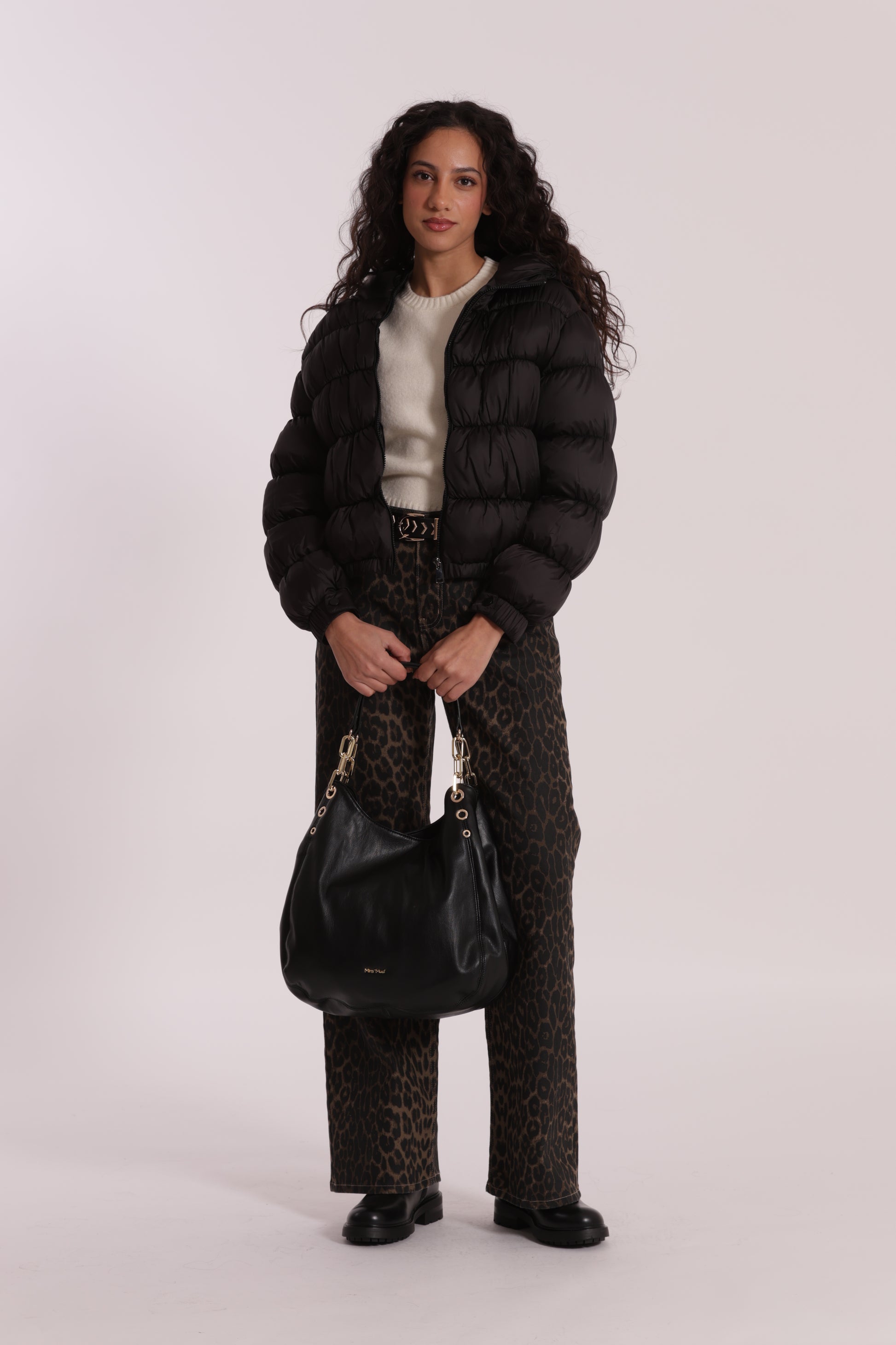 BORSA HOBO CON DETTAGLIO OCCHIELLI