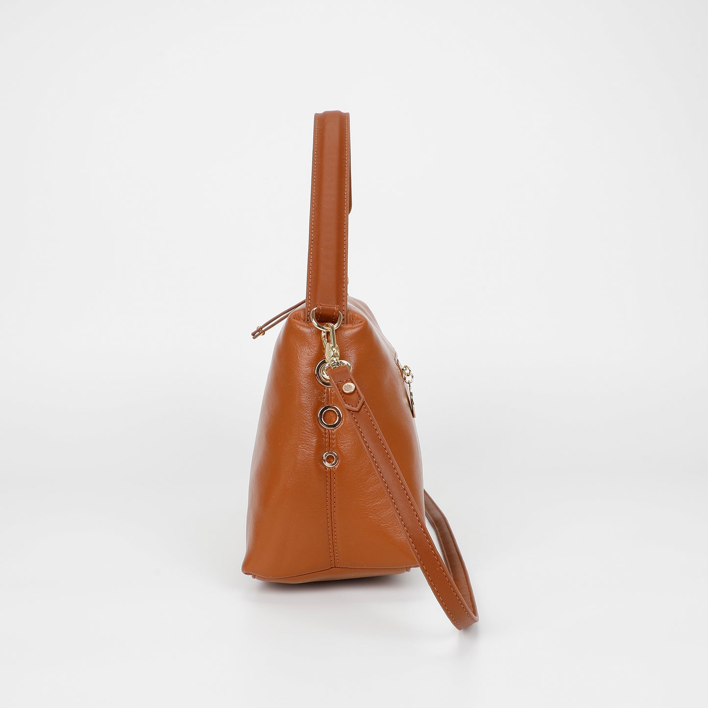 BORSA A SPALLA CON DETTAGLIO OCCHIELLI