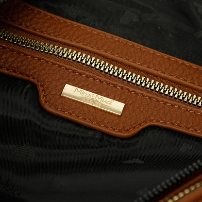 BORSA A SPALLA CON DETTAGLIO IN PIUMINO