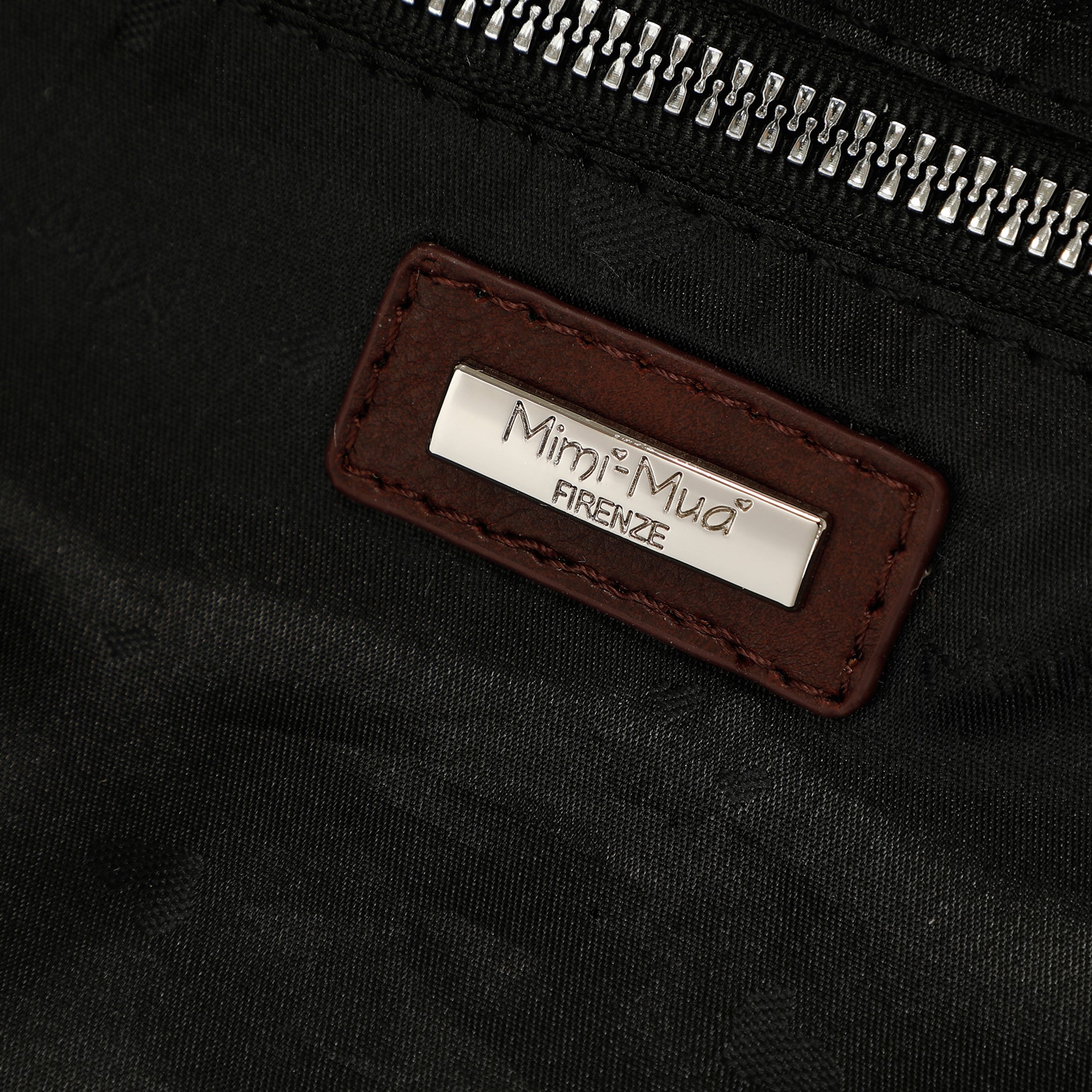 BORSA A MANO CON DETTAGLIO IN ECO SUEDE