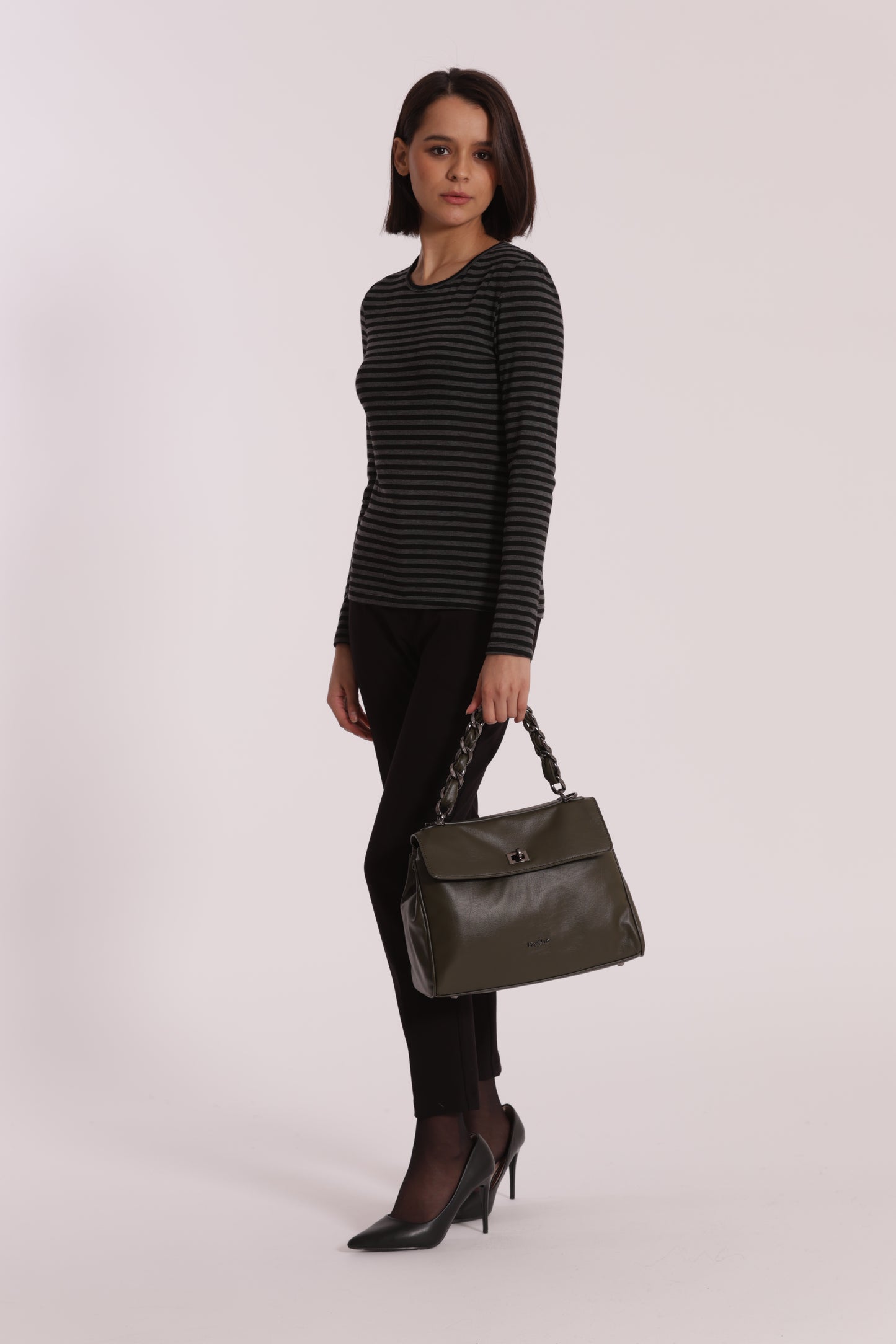 BORSA A SPALLA CON DETTAGLIO IN ECO SUEDE