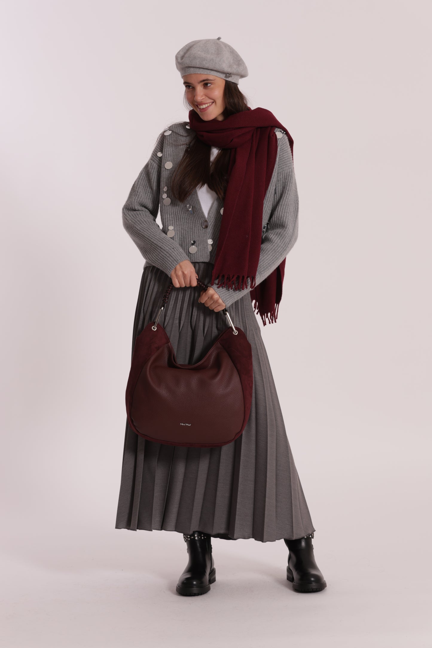 BORSA A SACCA CON DETTAGLIO IN ECO SUEDE