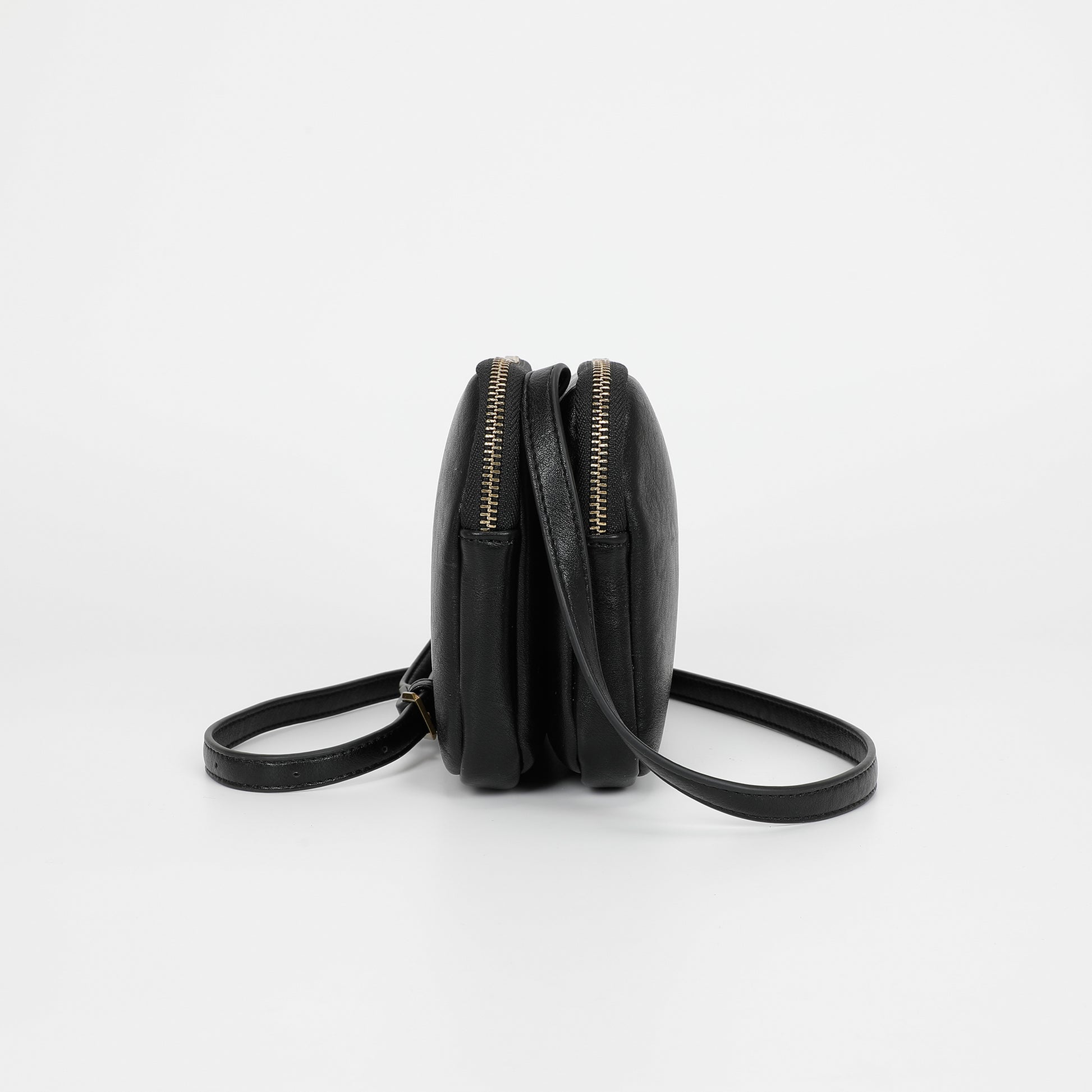 BORSA A TRACOLLA CON ACCESSORI IN OTTONE