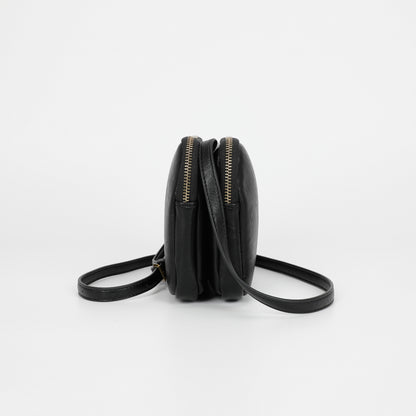 BORSA A TRACOLLA CON ACCESSORI IN OTTONE