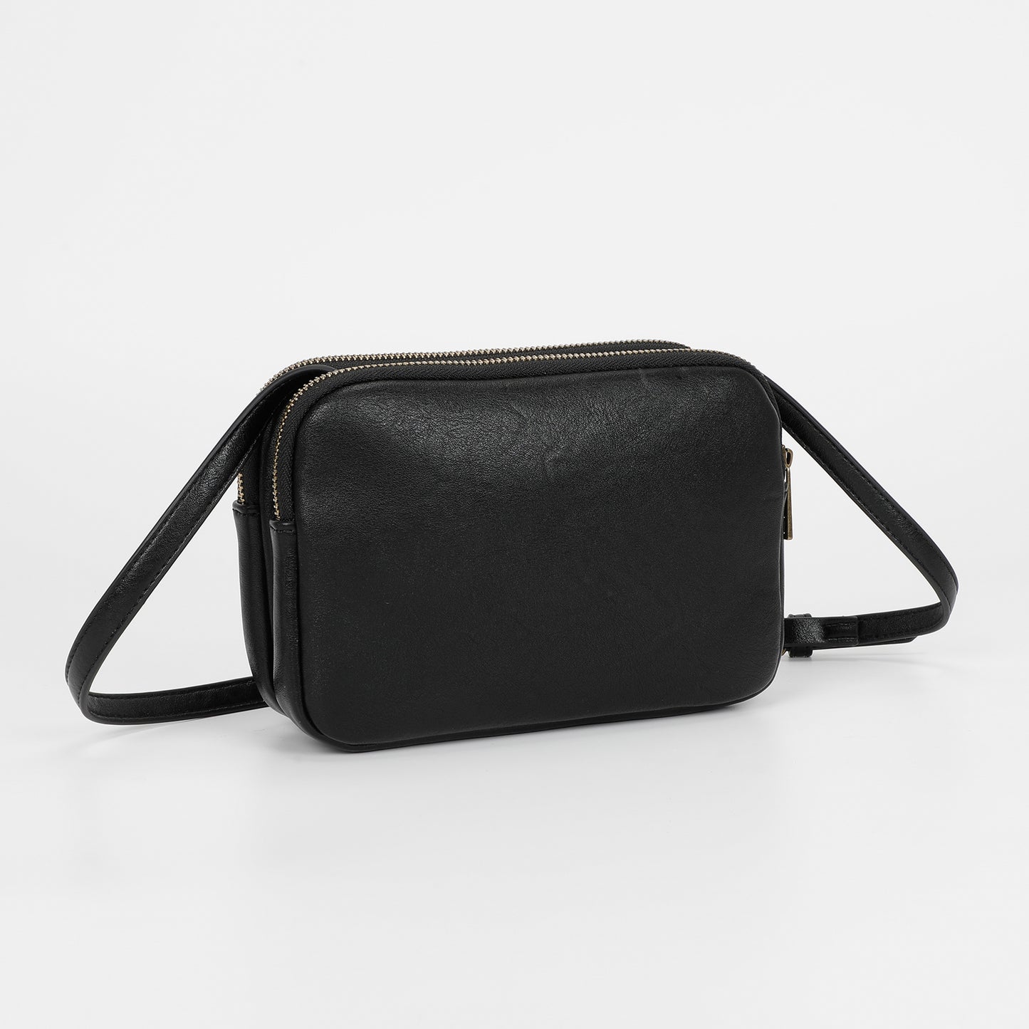 BORSA A TRACOLLA CON ACCESSORI IN OTTONE