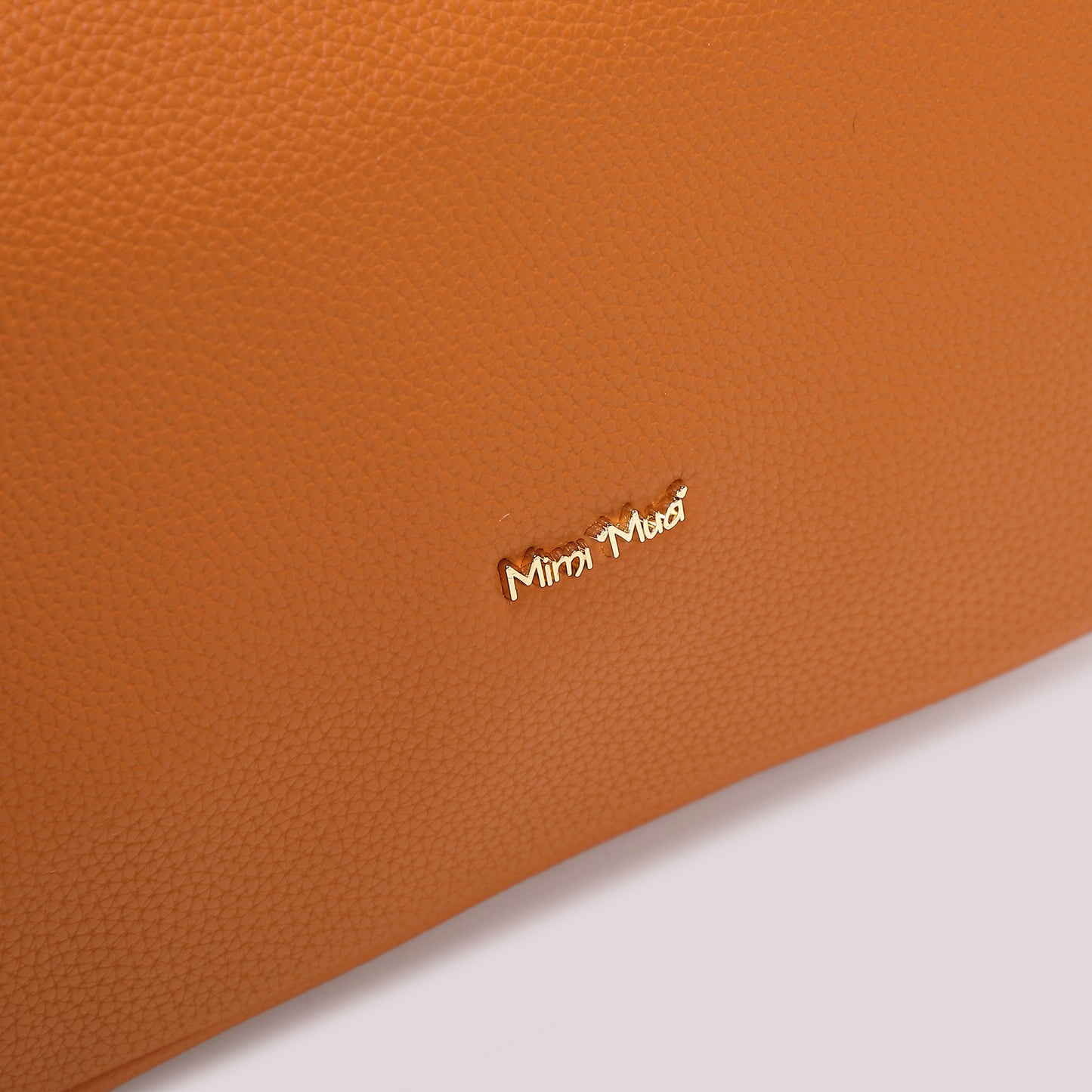 BORSA A BAULETTO CON MANICO INTRECCIATO