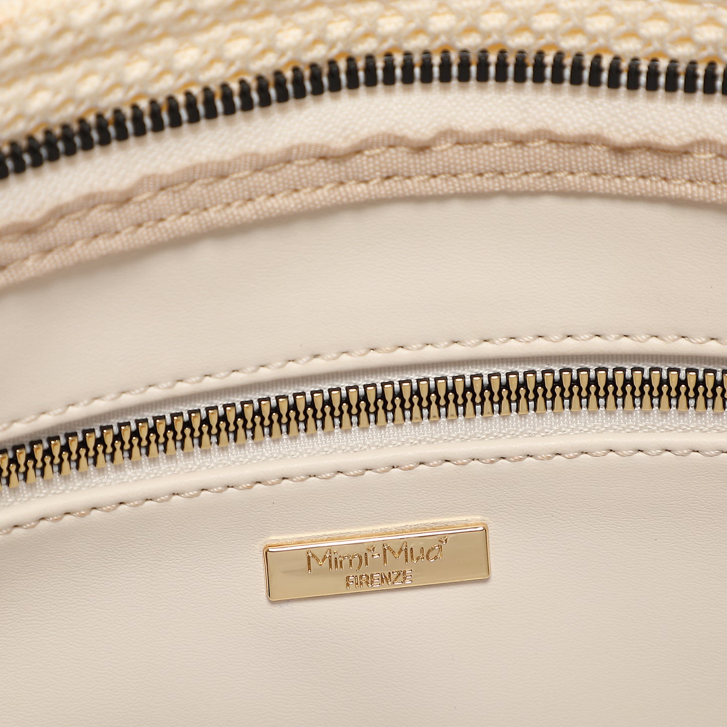 BORSA A BUSTA IN MAGLIA A RIGHE