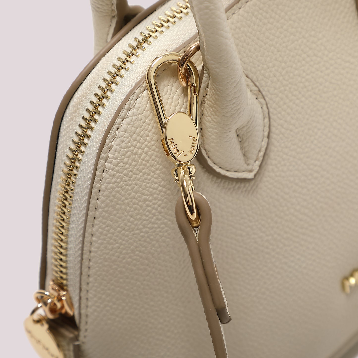 BORSA PICCOLA A TRACOLLA CON MANICI