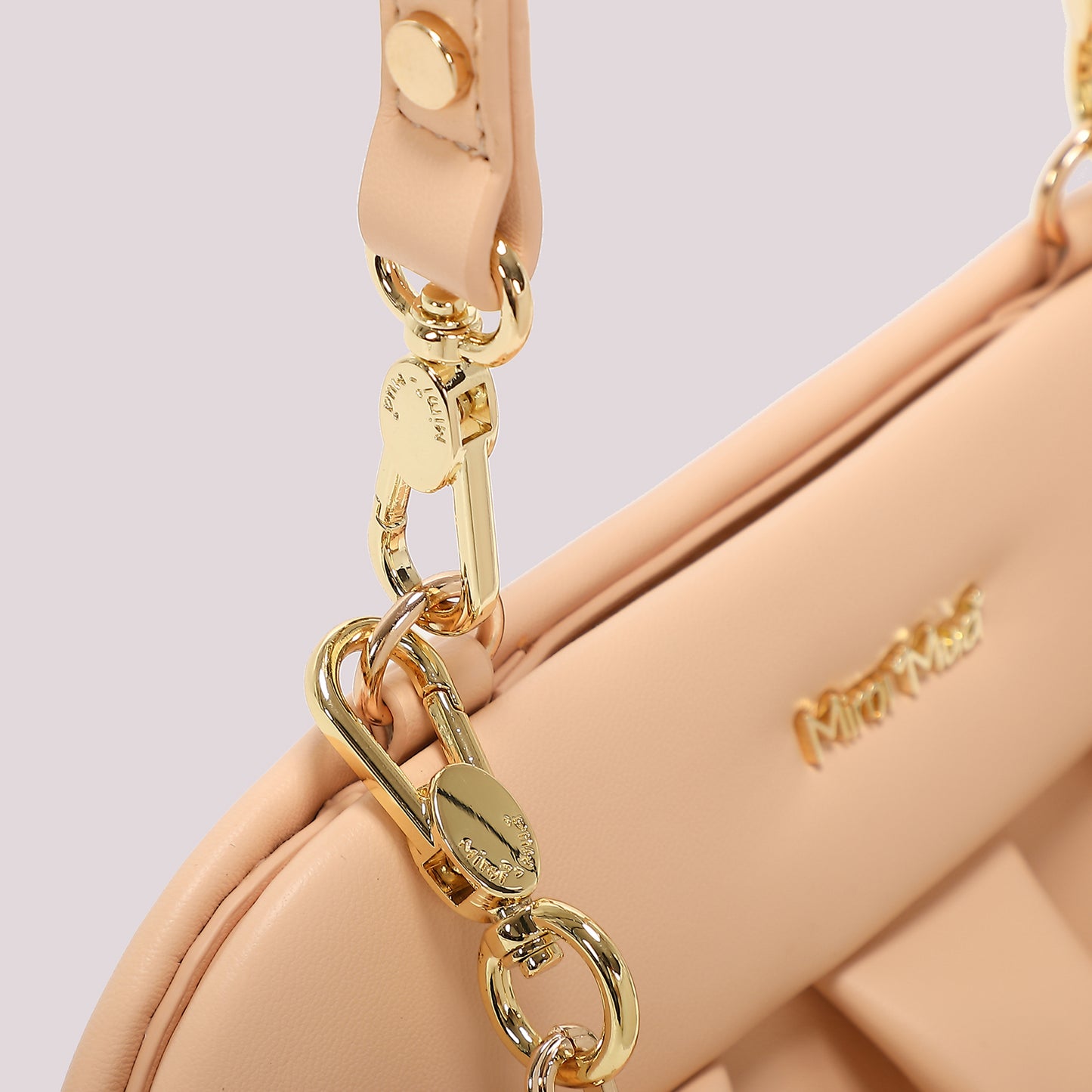 BORSA A CLUTCH BOMBATA