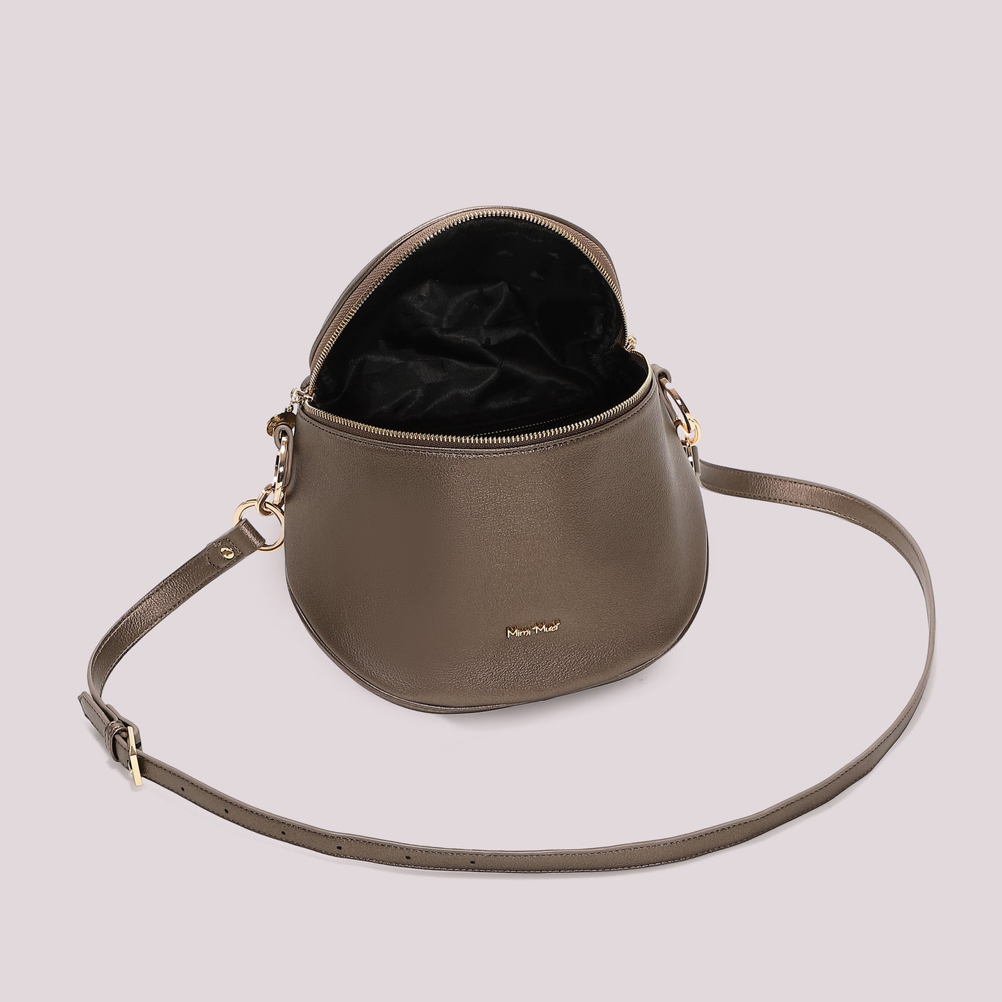 BORSA MARSUPIO CON DETTAGLIO ANELLI AI MANICI
