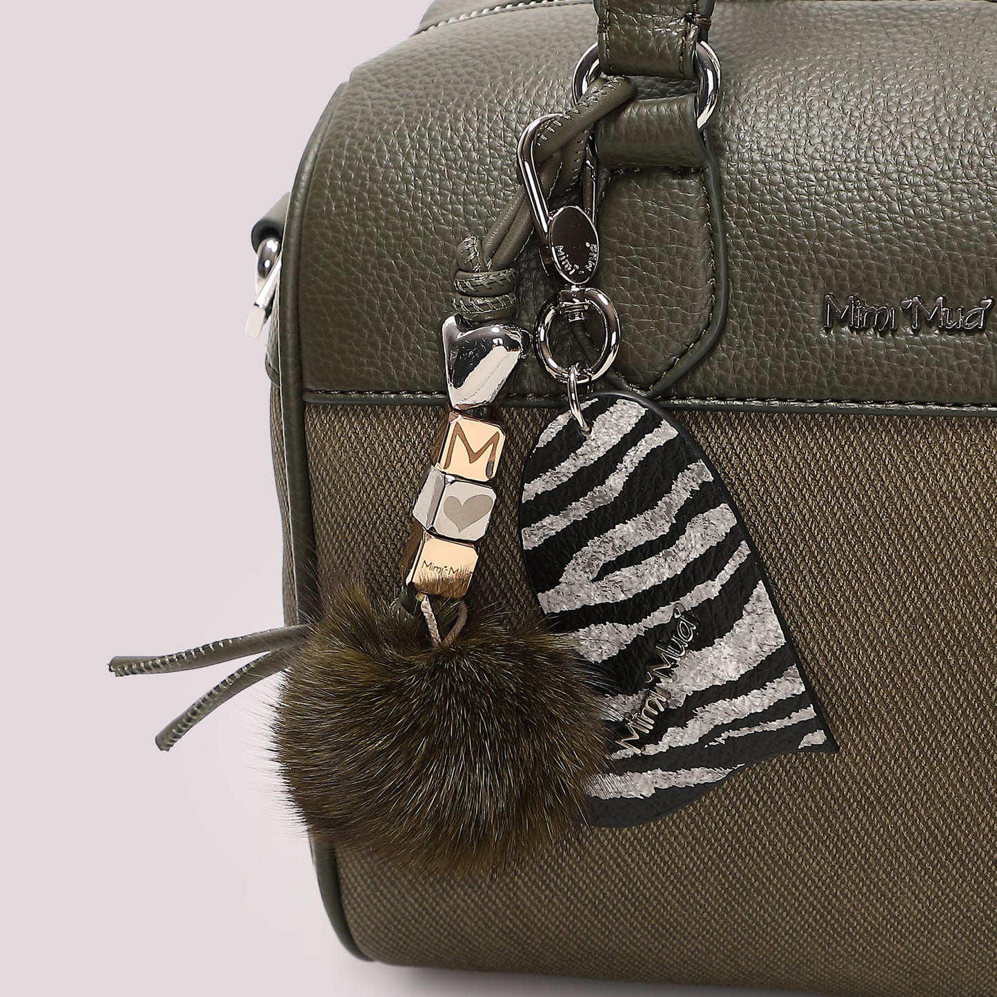 BORSA BAULETTO CON CHARM E CUORE