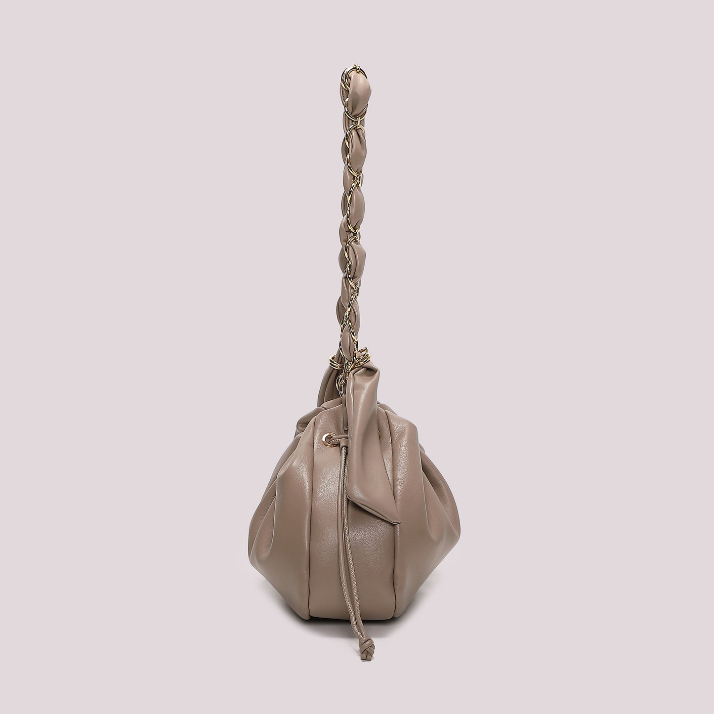 BORSA A SPALLA CON CATENA SUI MANICI