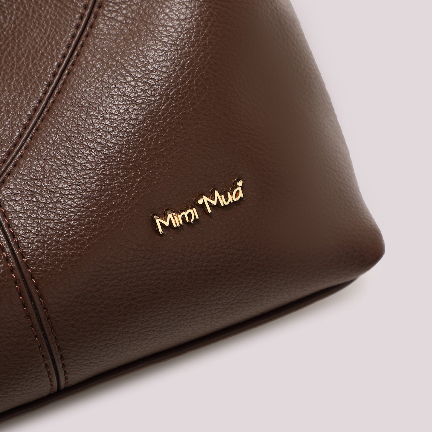 BORSA A TRACOLLA CON LETTERE MIMI MUA SULLA ZIP