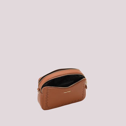 BORSA A TRACOLLA CON CUCITURE A VISTA