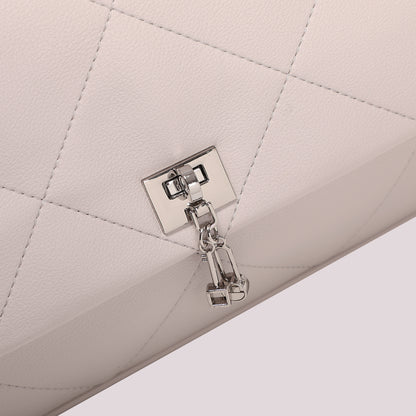 BORSA A SPALLA TRAPUNTATA CON PATTA
