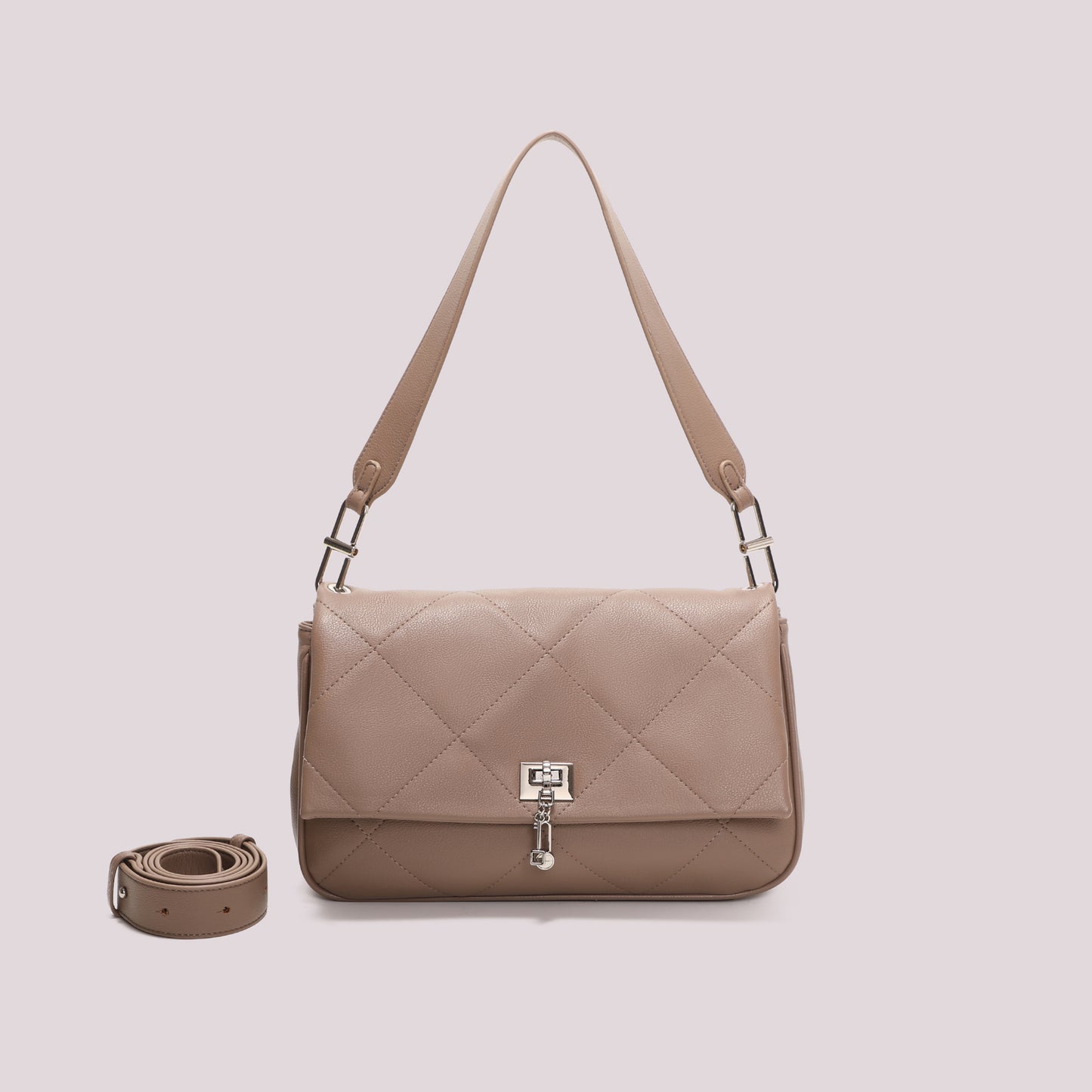 BORSA A SPALLA TRAPUNTATA CON PATTA