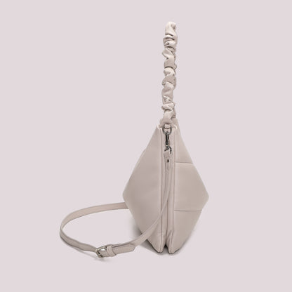 BORSA A SPALLA TRAPUNTATA
