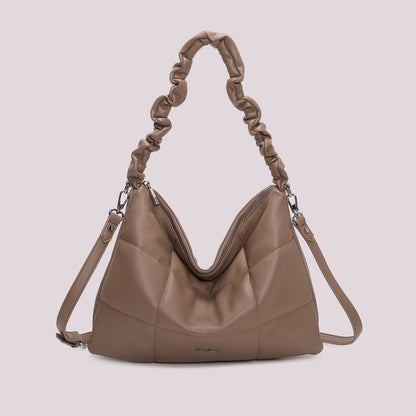 BORSA A SPALLA TRAPUNTATA